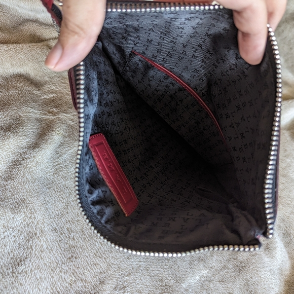 L.A.M.B Clutch - Picture 8 of 10